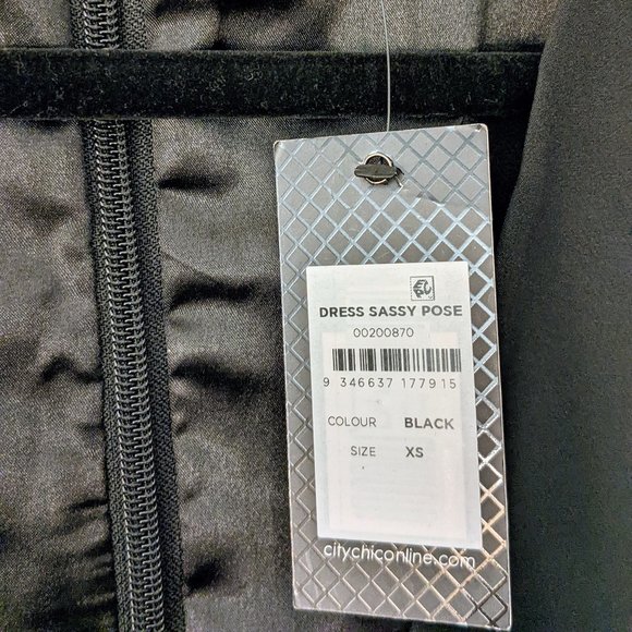 NEW City Chic Sassy Pose in Black - Picture 2 of 4